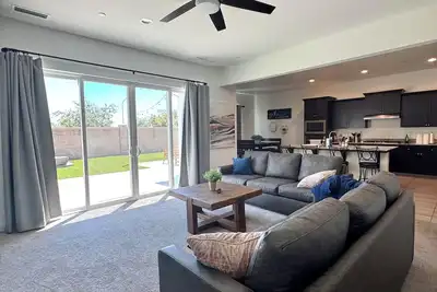 Image de Modern 4br Clovis Retreat w/ Workspaces, Game Room & Yard—Near Nat’l Parks