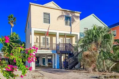 Image de Seas the Day  3bed/2. 5bath Modern Townhome with Swim Spa in Marathon