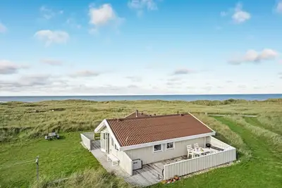 Image de Superbe maison à Hjørring avec WiFi