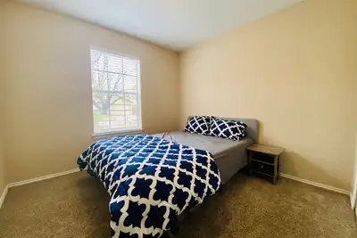 Image de Entire cozy ☼Extended Stay☼ home next to Apple