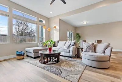 Beautiful new upscale Boise Bench home!