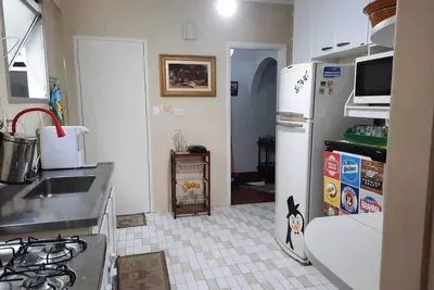 Image de Apartment 150 meters from Enseada Beach, 3 bedrooms with air conditioning