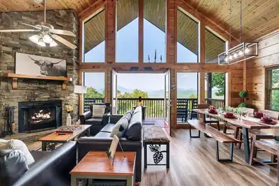 Image de 🌅Family Retreat⛰Breathtaking Views⭐️Hot Tub, Karaoke🎤Games🎱🏓