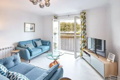 Image de Host & Stay | Shipwrights Eskape