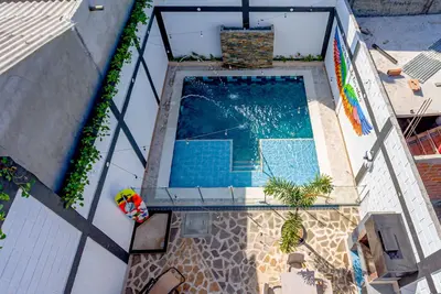 Image de Beautiful and Luxurious Apartment Facing the Caribbean Sea