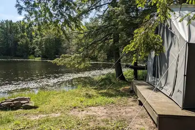 Image de Private Lakefront Glamping Campsite