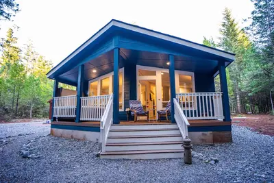Image de Acreage Redwood Country. Hot Tub! !