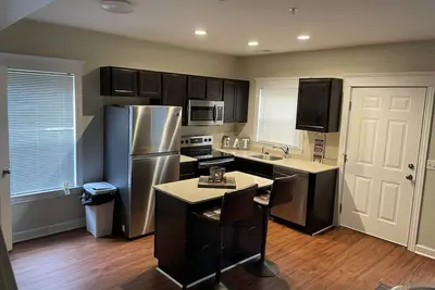 1 cozy bedroom Condo