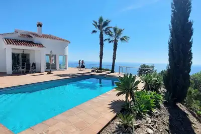 Image de Exceptionnelle Villa Estrellita: Vue Mer et Montagne 180°, Piscine privée.
