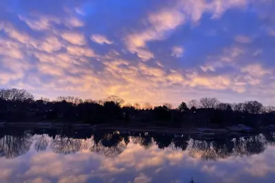 Image de 4 bedroom new home with direct Lakeview