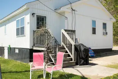 Image de Amazing rated for May and June! ! Wicked Close to Long Sands Beach! #2
