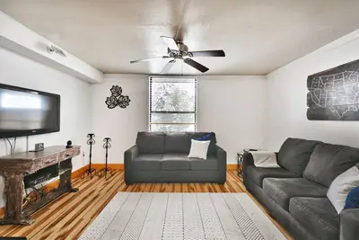 Image de Snow Country Condo - Walk to Park City Mtn