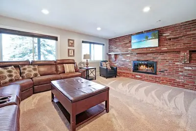 Image de Central location, Beautiful views, 2 living spaces