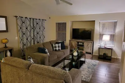 Stunning Home close to Everything! ! !