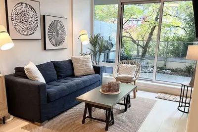 Image de Solace in the City-Downtown, Close to Everything, Private Garden Patio