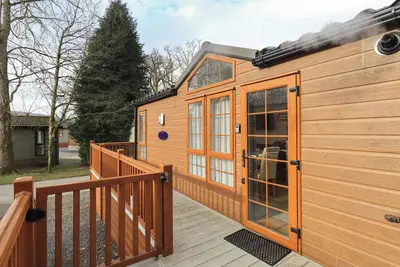 Squirrels Snug, family friendly, with pool in Windermere