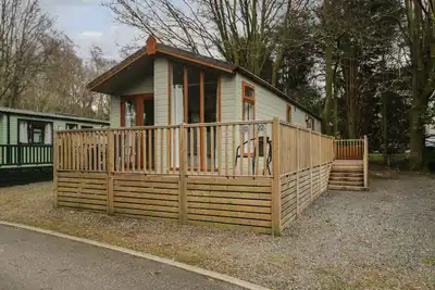 Coldfell Lodge, family friendly, with a garden in Windermere
