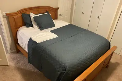 Image de Comfortable 1-Bedroom with great amenities and location