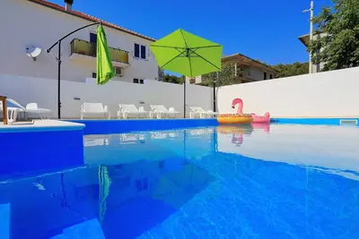 Image de Appartement à Bibinje avec piscine près de la mer