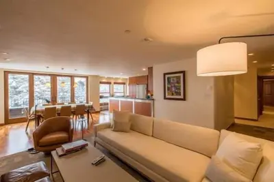 Image de Northwood's Ski-In/Ski-Out Deluxe 3-Bed 3-Bath
