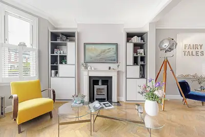 Image de Clapham Fairytale, by Veeve