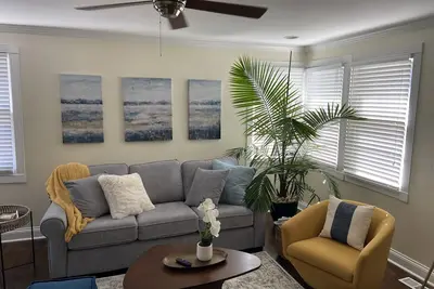 Image de Cheerful Noda Bungalow with Huge Fenced in Yard!