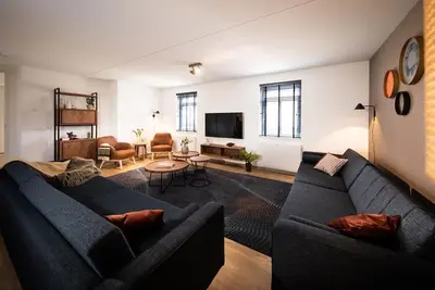 Image de Luxe 12p - Six Chambres Villa, Couchages 12