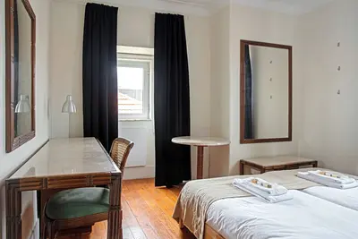 Spacious Campo de Ourique Flat