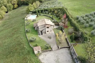 Villa Elisa, villa with private pool & air Co near Reschio Castle