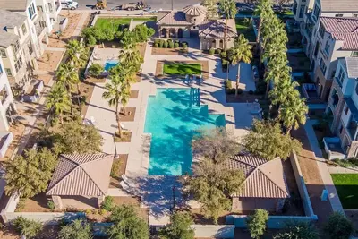 Image de Admirably living near major attractions