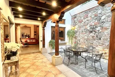 Image de Beautiful House in the Heart of Antigua