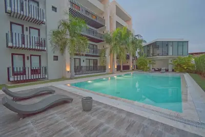 Image de Tastefully decorated apartment with centric location near shops and restaurants