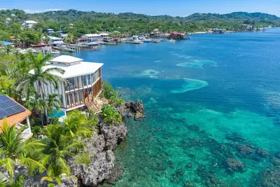 Image de Wow! Views and more, fantastic 2 bedroom in West End - Villa Agua