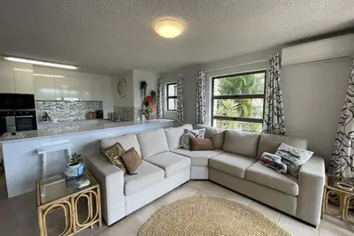 Image de 2 Seabelle - 2 bedroom unit opposite the beach in Cotton Tree