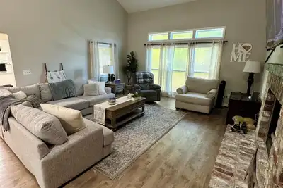 Image de Renovated Lowcountry Home located near the Charleston area!