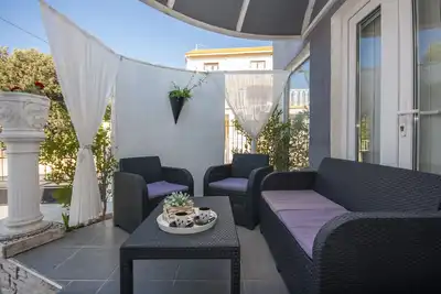 Image de Maison Kala (82961-K1) - Brodarica