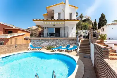 Image de Villa 'Casa Leo Holiday' avec vue sur la mer, Wi-Fi et climatisation