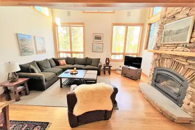 Image de Summit Rose Escape • Theater Rm • Gourmet Kitchen