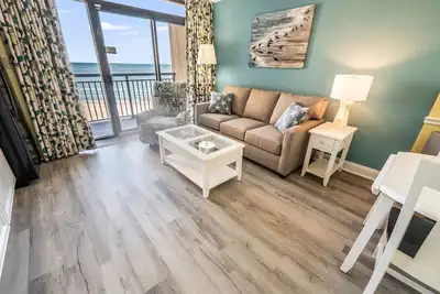 1br Ocean Front with Great Decor, Updated  Kitchen