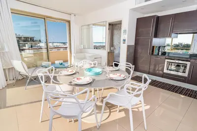 Image de Vue mer panoramique Splendide 4 pc Duplex Rooftop terrasses Olam Properties