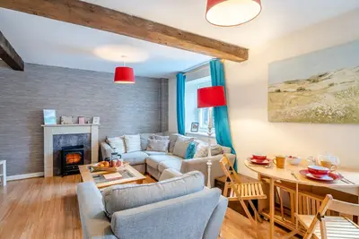 Image de Greyhound Cottage - Deux Chambres Maison, Couchages 4