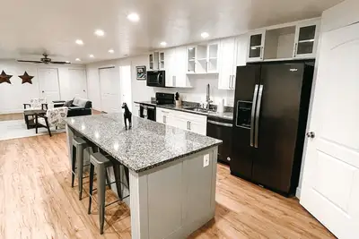 Image de Renovated Home to Explore Zion and Southern Utah