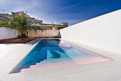 Image de Modern vacation apartment with private pool