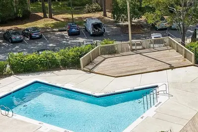 Image de A cozy well furnished centrally located condo