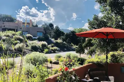 Image de Genuine Santa Fe Adobe Casita