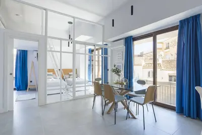 Image de Suite-Salle de bain privée séparée-Vue ville