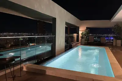 Image de Beautiful view, 13th floor, modern, exclusive and comfortable apartment.