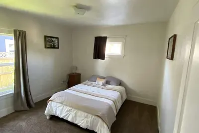 Image de Large Private Proctor Home