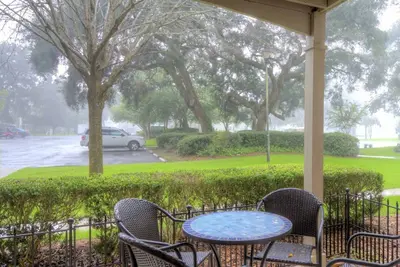 Image de Ground Floor, Washer & Dryer, Pet Friendly. Close To Beach And Village!