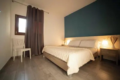 Image de Maison de vacances \"saracena\" avec piscine et plage privée